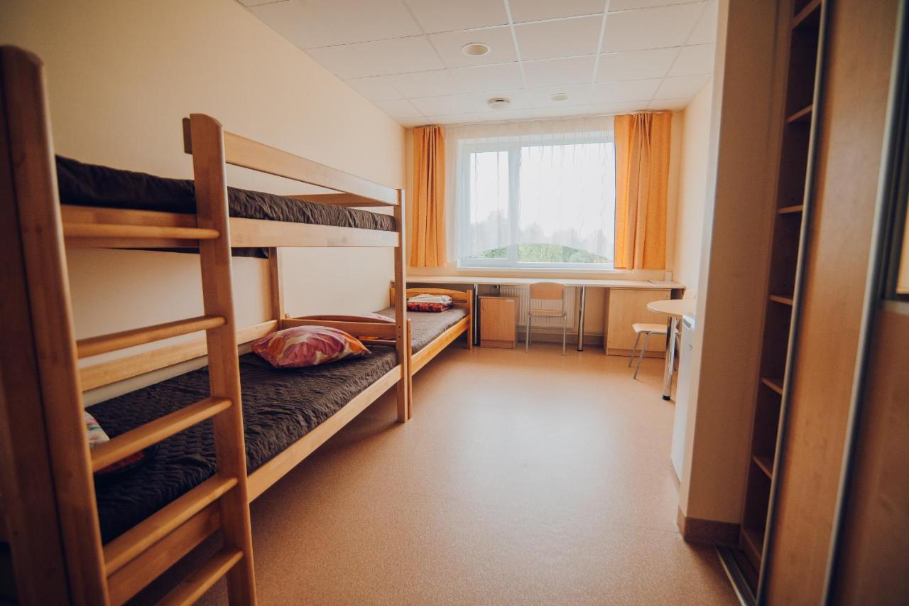 Valmieras Tehnikuma Dienesta Viesnica Exterior foto
