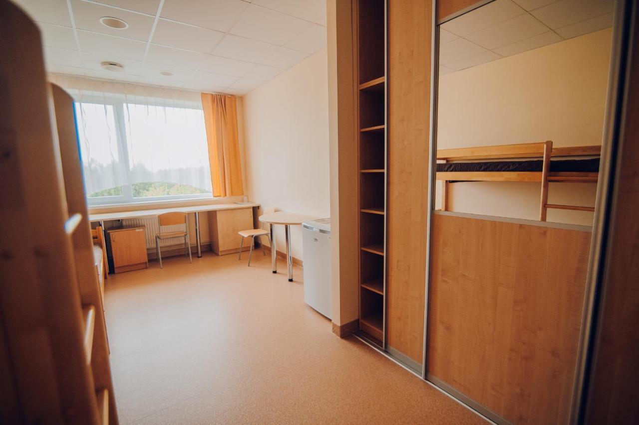 Valmieras Tehnikuma Dienesta Viesnica Exterior foto