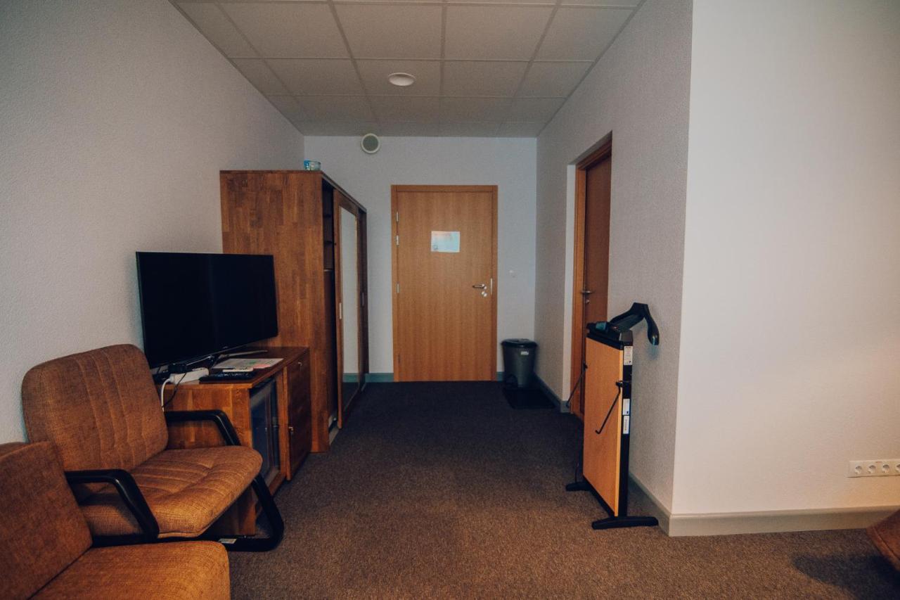 Valmieras Tehnikuma Dienesta Viesnica Exterior foto