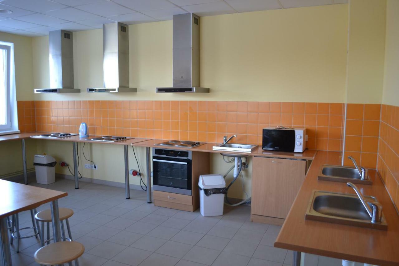 Valmieras Tehnikuma Dienesta Viesnica Exterior foto